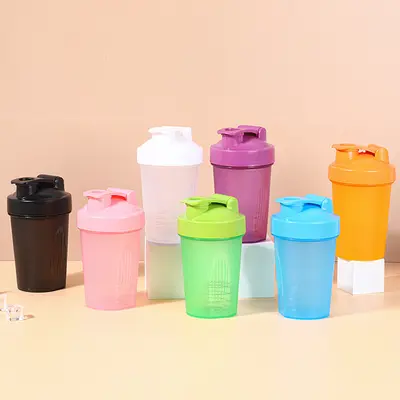 Sarsıntı fincan spor su bardağı taşınabilir protein tozu yemek yerine milkshake karıştırma kabı 400 ml plastik spor sallama fincan erkekler için