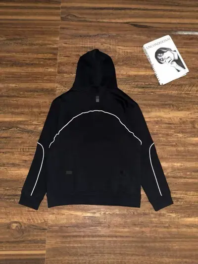 Herren-Kapuzenpulli und Jogger-Set mit reflektierendem Design - 4