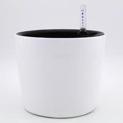 Round Plastic Planter with Water Level Indicator, Self-Watering - 7