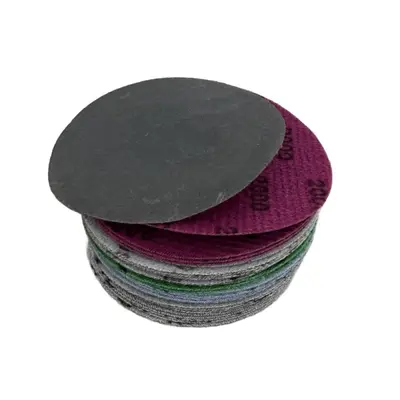 Grenzüberschreitendes 30-teiliges Set 3 Zoll 75 mm Siliziumkarbid-Schleifpapier mit Rückseitenvlies, Schleifpapierscheiben, Schleifwerkzeug