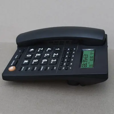 Direktverkauf ab Werk: Englisches Telefon für Hotel, Gästezimmer, kabelgebundenes Festnetztelefon mit Anruferanzeige, ohne Batterie