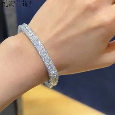 Cubic Zirconia Square Thread Bracelet - 7