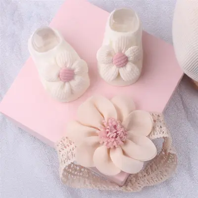 Baby Headband and Boat Socks Set - 7