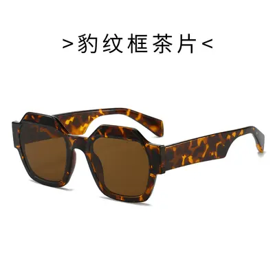 Trendige polygonale Damen-Sonnenbrille im Colorblock-Design - 7