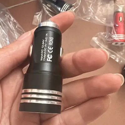 Apple, Huawei ve Android için araç şarj cihazı hızlı şarjı mevcuttur