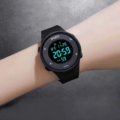 Elektronische Kinderuhr für Jungen mit sportlichem, minimalistischem Design