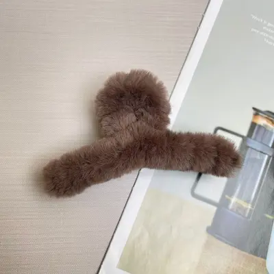 Oufei Le koreanische Version großer Nerzfell-Plüsch-Haarklammer Herbst-Winter Hinterkopf Kaninchenfell-Haiclip Haarspange Haarschmuck Großhandel - 7
