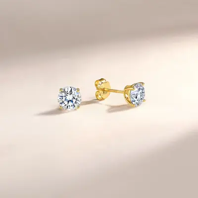 Cross-border S925 Sterling Silver Moissanite Four-Claw Round Stud Earrings, Light Luxury Ear Jewelry, Versatile Silver Jewelry for Europe and America, Factory Wholesale