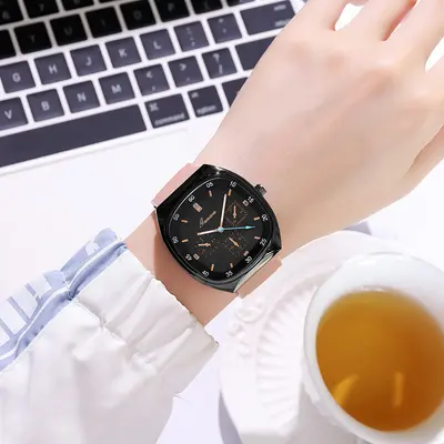 Stokta bulunan canlı yayın niş influencer kadın saatleri, toptan öğrenci modası silikon şık görünümlü kadın saatleri.