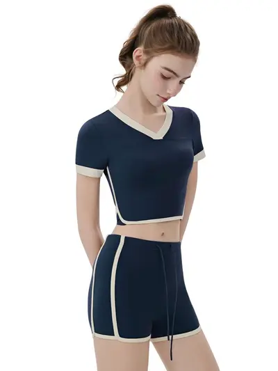 Kadın Yoga Takımı V Yaka Kısa Kollu Üst ve Üç Çeyrek Şort İki Parça - 6