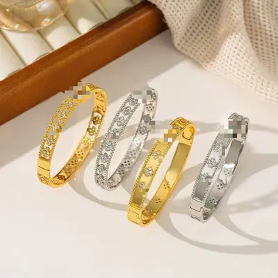 Vierblatt-Kleeblatt Strass-Armband, Kupfer 18K vergoldet, Damen-Accessoire