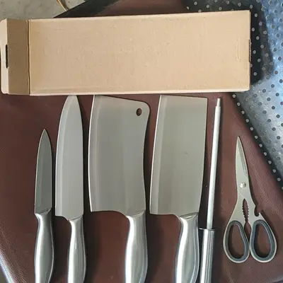 Yangjiang Bıçak Toptan Mutfak Bıçağı Ev Tipi Ultra Keskin Paslanmaz Çelik Tam Çelik Saç Akrilik Hediye Seti - 13