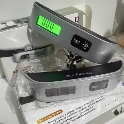Sınır Ötesi El Tipi Tartı Askı Elektronik Tartı 50KG Taşınabilir Bagaj Tartısı Ev Kullanımı El Tipi Ağırlık Tartısı Kalın Saplı El Tipi Tartı