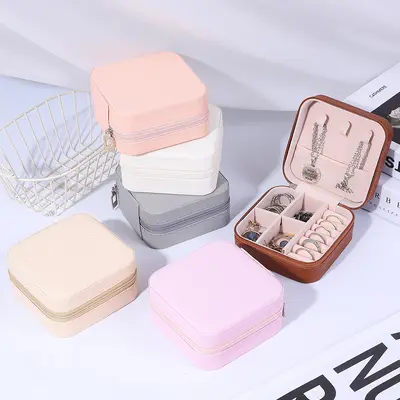 Portable travel jewelry box, simple earrings, necklaces, rings, jewelry boxes, PVC jewelry packaging boxes in stock