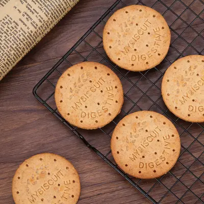 Malaysian McBike Whole Wheat Biscuits, 60g, Grape Malt and Cocoa Flavour