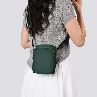 Damen-Handytasche, leicht, wasserabweisend, mit Schultergurt - 3