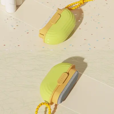 Sınır ötesi uzay alanı çift başlı çift yüzlü yapışkan tüy temizleyici taşınabilir tüy kazıyıcı sökülebilir rulo tipi elbise ve yorgan yapışkan tüy temizleyici