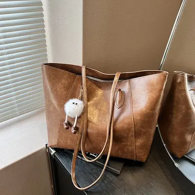 Vintage Women's Large Capacity Tote Bag for College and Commuting