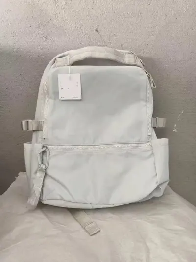 lu22 Casual Backpack, Large Capacity Travel Bag for Men and Women - 5