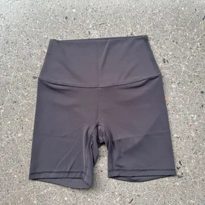 Damen-Yoga-Caprishorts, hoher Bund, bauchformend - 11