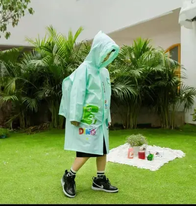 Kinderregenmantel Außenhandel Kinderregenmantel Kindergarten Grundschüler Poncho Schulranzen mit transparentem breitem Rand Regenmantel Großhandel - 11