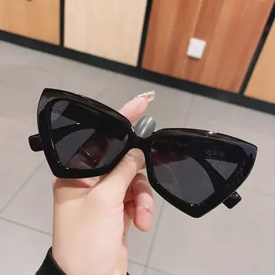 Triangle Cat-Eye Sunglasses for Women with UV Protection - 7