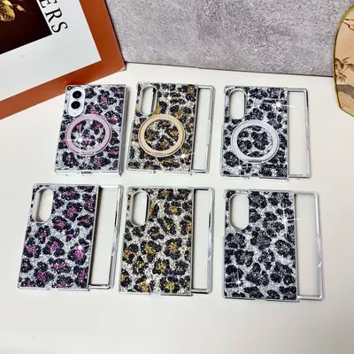 Samsung Galaxy Z Fold8/7/6 ve Z Flip8/7/6/5 için leopar desenli katlanabilir kılıf
