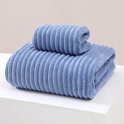 Yeni mercan kadife çabuk kuruyan büyük banyo havlusu şeker kadife plaj havlusu banyo şal dalgalı havlu banyo havlusu üç parçalı set - 9