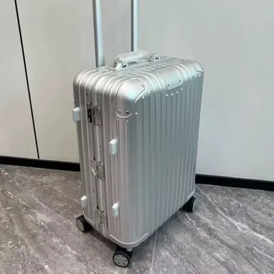 Tam Alüminyum Magnezyum Alaşımı 925 Klasik Hadde Çanta 21 İn Kabin Bagajı Metal Çanta Seyahat Bavulu 30 İn Bavul Etiketli