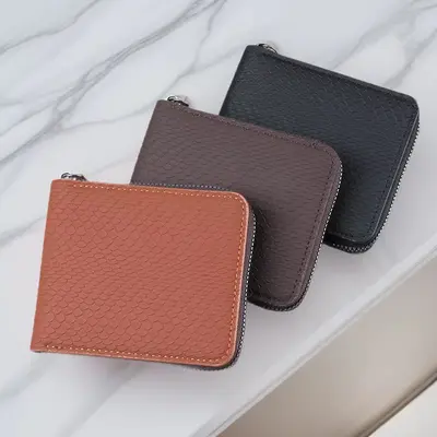 Men's Short Wallet with Multiple Card Slots and Coin Pocket - 1