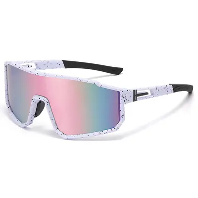 Polarized Cycling Sunglasses, Windproof and Sand-Proof - 1