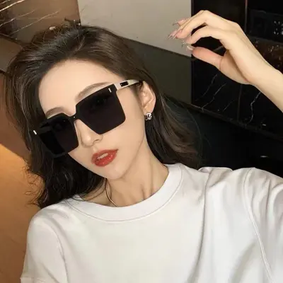 Square Driving Sunglasses for Men and Women, UV Protection - 4