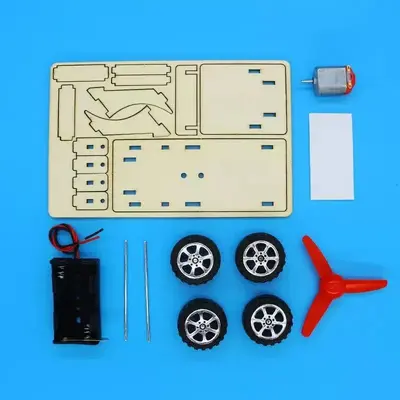 Elektrisches Windkraft-Geländewagen, STEAM-Physikexperiment für Grundschulkinder