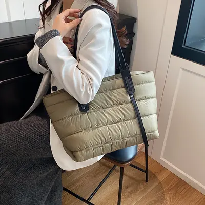 Cross-border Large-Capacity Cotton Padded Tote Bag Fashion Versatile Lightweight Spacer Cotton Casual Commuter Shoulder Bag Handbag - 8