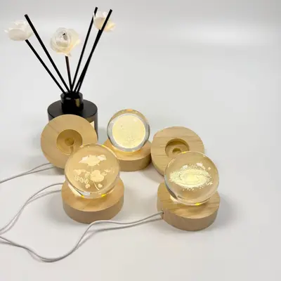 Echtholz-Leuchtesockel USB-Nachtlicht 6cm Kautschukholz ovaler Lampensockel RGB-Farbwechsel