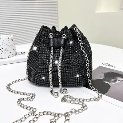 Women's Diamond-Pattern Chain Crossbody Bucket Bag - 3