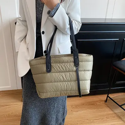 Cross-border Large-Capacity Cotton Padded Tote Bag Fashion Versatile Lightweight Spacer Cotton Casual Commuter Shoulder Bag Handbag