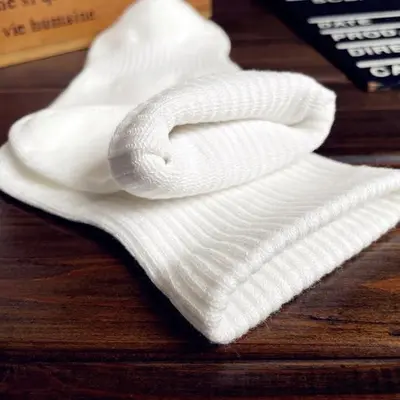 100% Pure Cotton Xinjiang Socks, Unisex Sports Socks, Black and White, Anti-Odor
