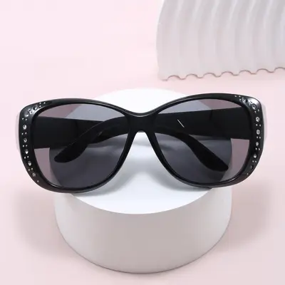 Retro Rhinestone Sunglasses for Women, Large Frame Set - 1
