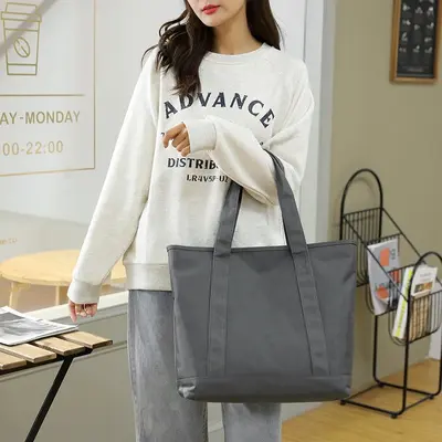 Large Capacity Waterproof Nylon Tote Bag for Commuting - 3