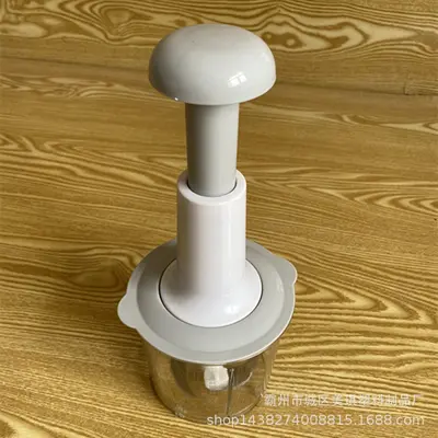 Hand-operated vegetable chopper for home kitchen use - 7