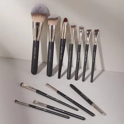 Complete Makeup Brush Set with Blush, Eyeshadow and Eyebrow Brushes