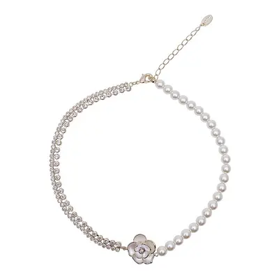 Halskette mit Perlen und Strass-Schmetterlingsdesign, Damen