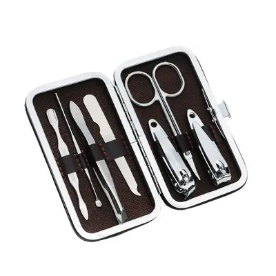 7-piece nail clipper and beauty set