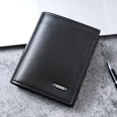 Schlichte Herren-Kurzbrieftasche mit Münzfach und Kartenfächern - 1