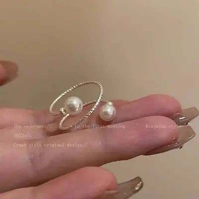 Adjustable pearl opening ring for women