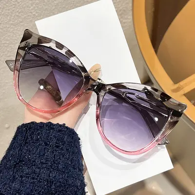 Gradient Cat-Eye Sunglasses, Retro Oversized Frame - 4