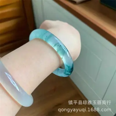 Natural jade bracelet with floating flower design - 4