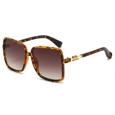 Damen-Sonnenbrille, großer Rahmen, bunt dekorativ - 12