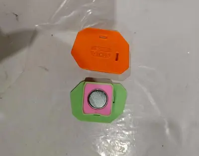 Multi-angle magnetic fabric edge positioner for sewing machine - 8